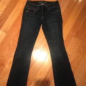American Eagle Jeans Size 6 long Super Stretch